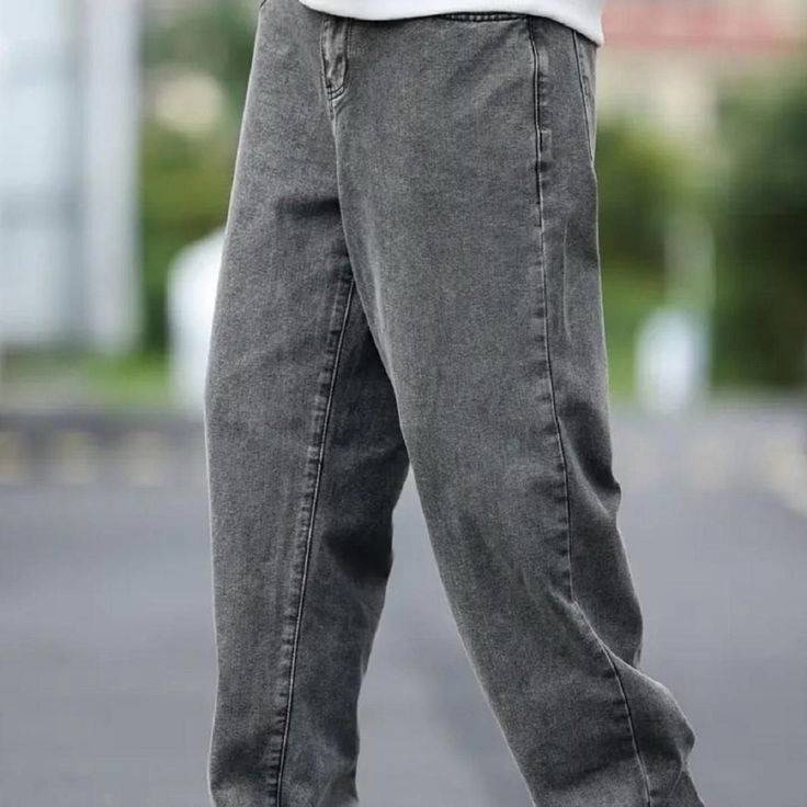 Loose Fit Jeans